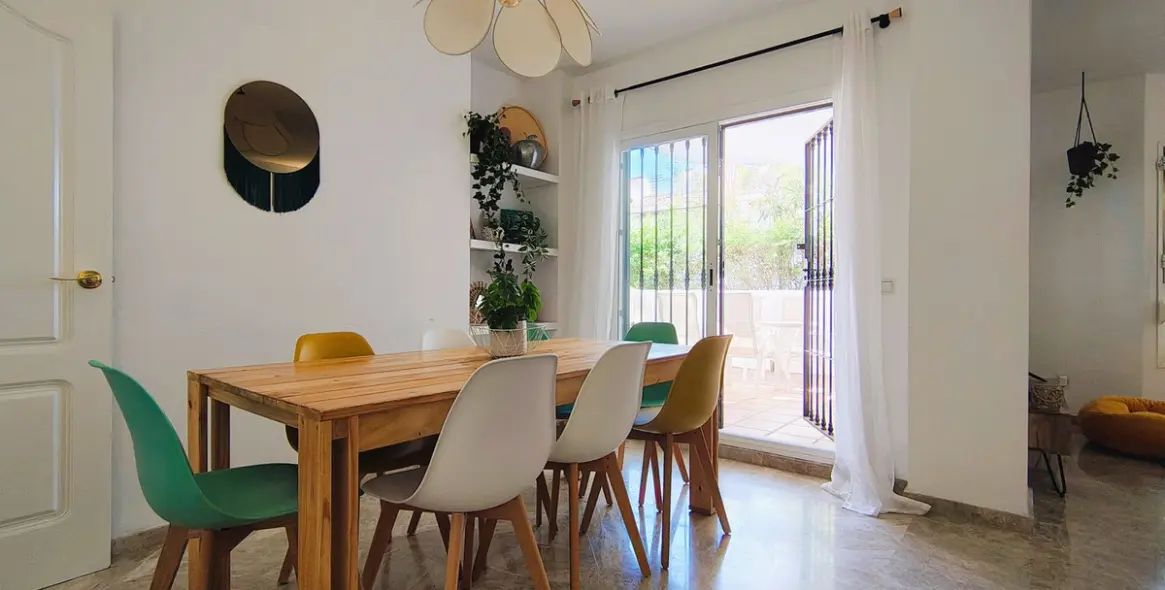 Sale of ground floor apartment in Nueva Andalucía 3