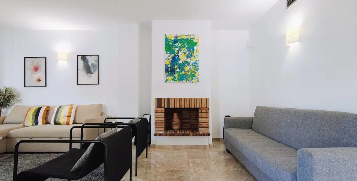 Sale of ground floor apartment in Nueva Andalucía 9