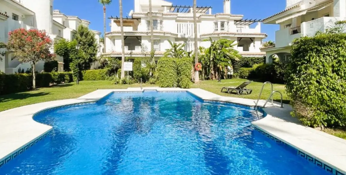 Sale of ground floor apartment in Nueva Andalucía 39