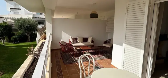 Venta de apartamento en planta baja en Río Real 4