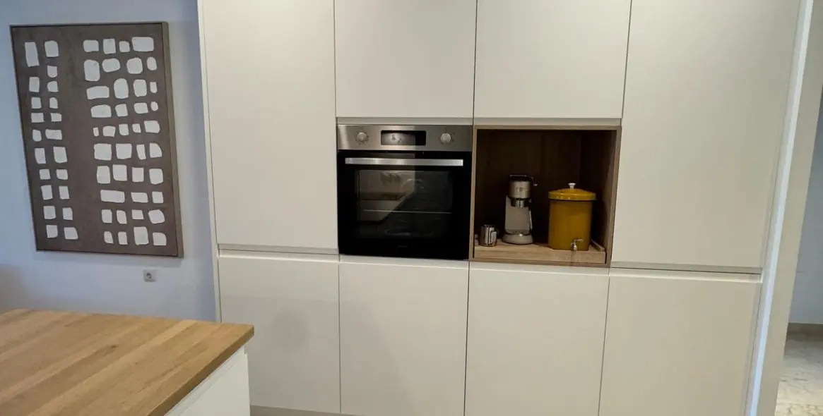 Sale of ground floor apartment in Río Real 12