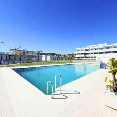 Sale of ground floor apartment in Estepona