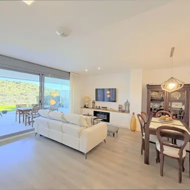Sale of ground floor apartment in Estepona