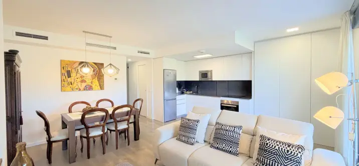 Sale of ground floor apartment in Estepona 3