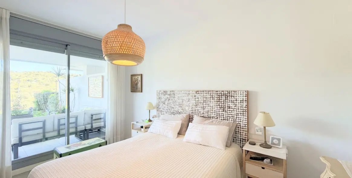 Sale of ground floor apartment in Estepona 5