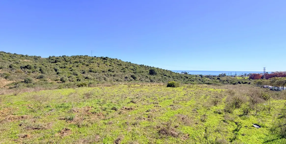 Продажа апартаментов на первом этаже в Estepona 32