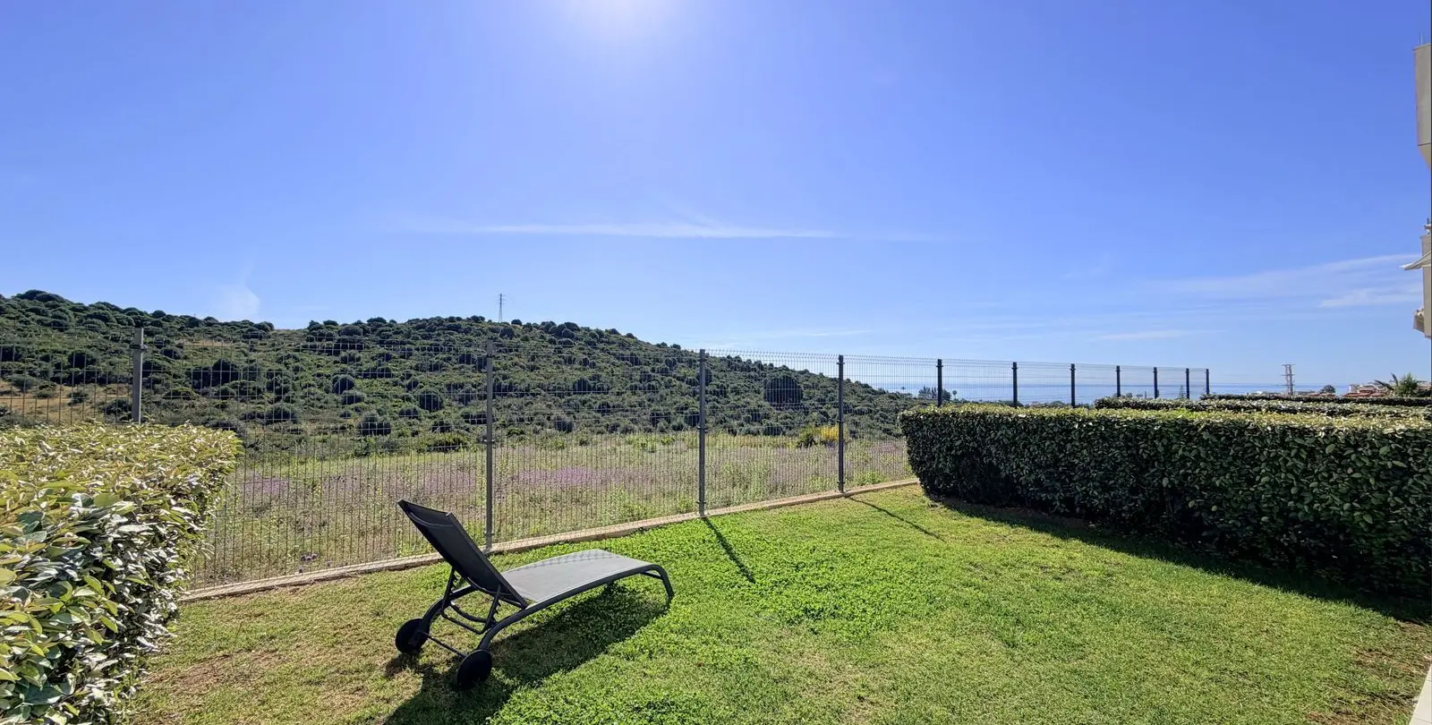 Sale of ground floor apartment in Estepona 3