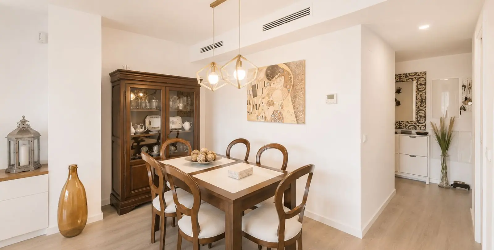 Sale of ground floor apartment in Estepona 19