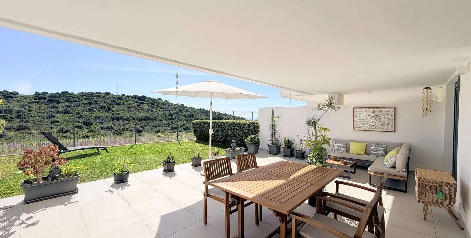 Sale of ground floor apartment in Estepona 25