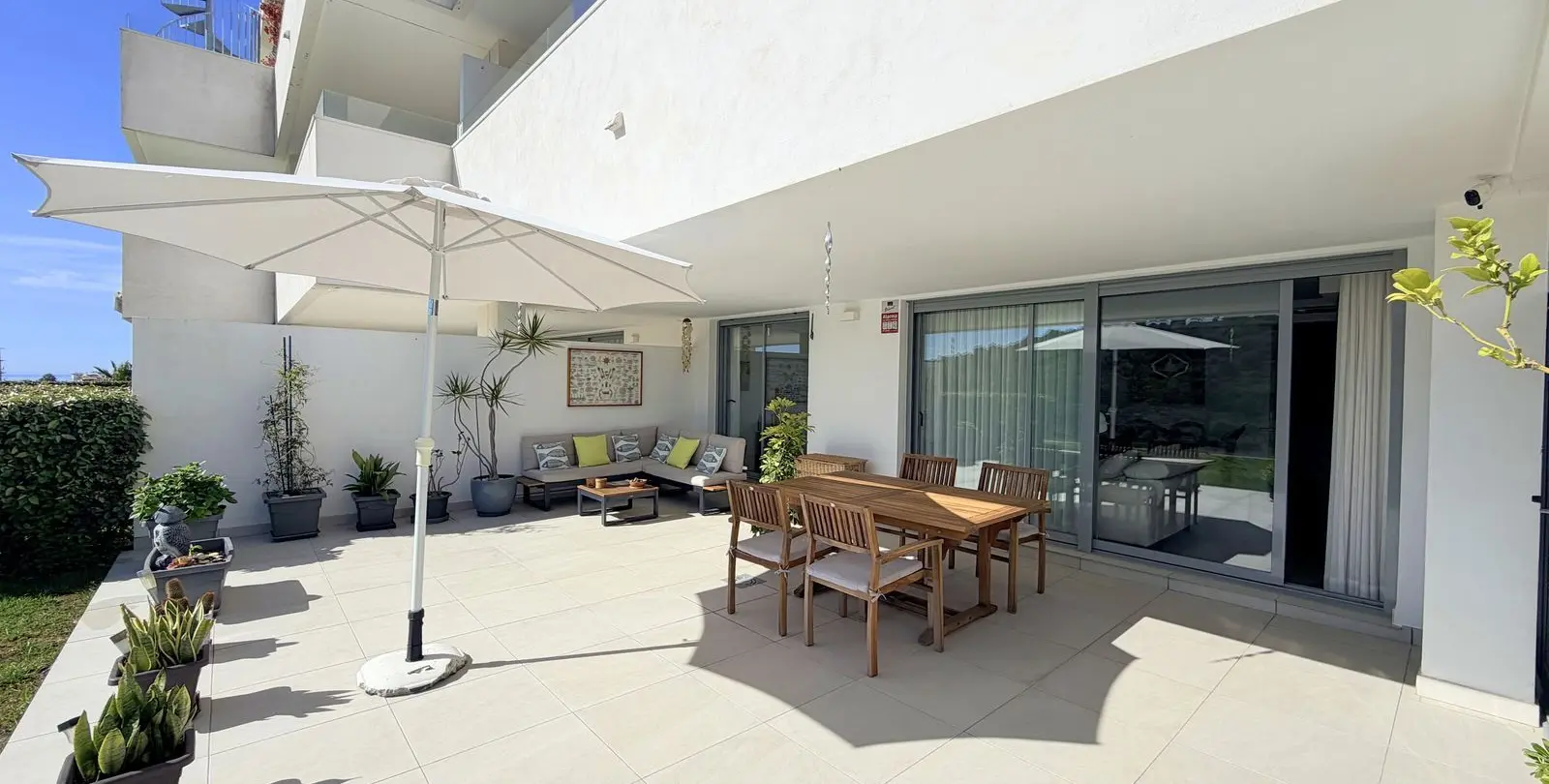 Sale of ground floor apartment in Estepona 36