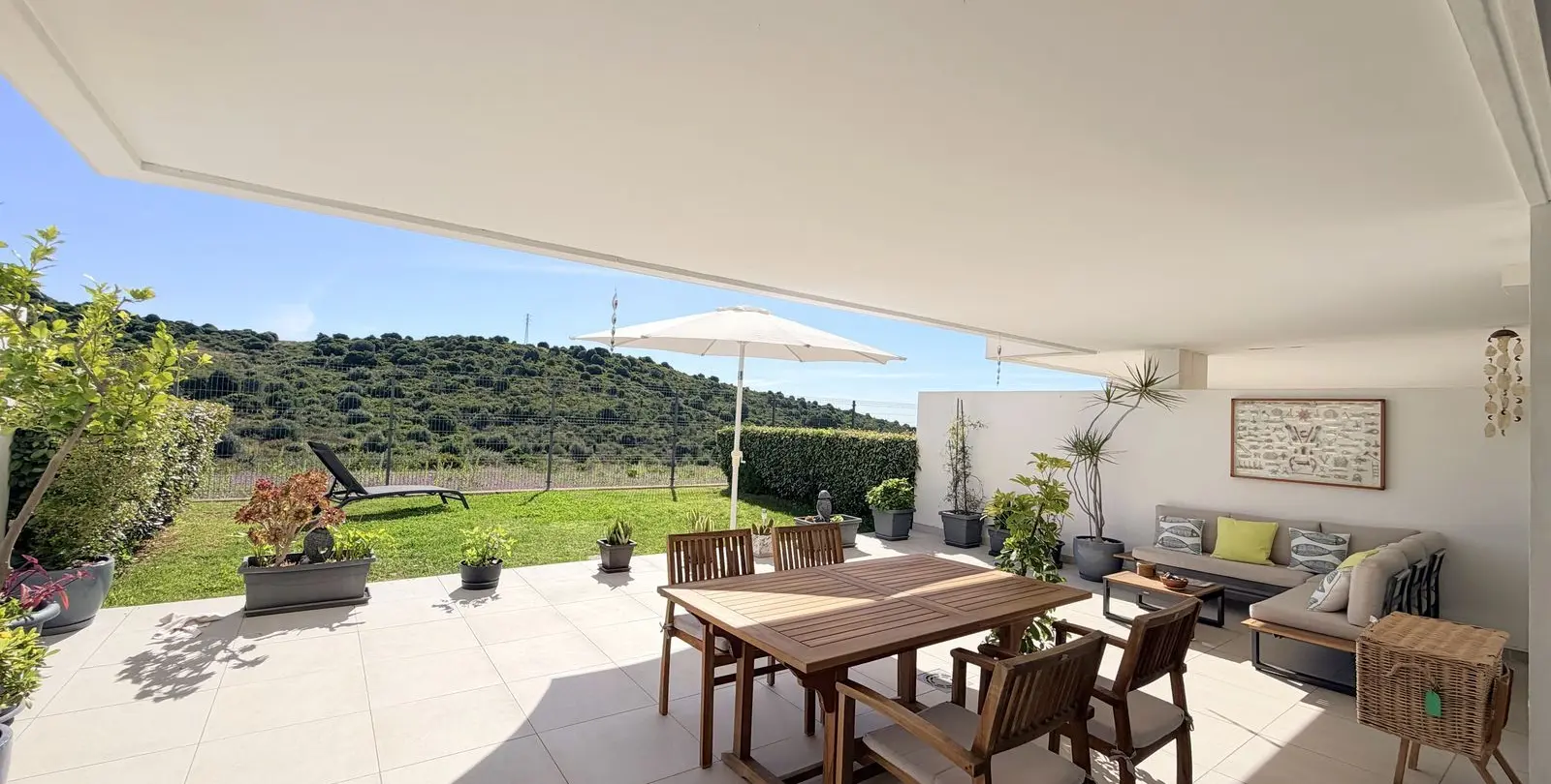 Sale of ground floor apartment in Estepona 39