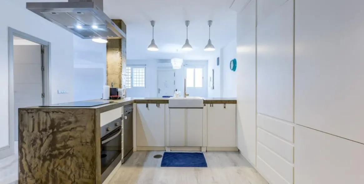 Sale of middle floor apartment in Nueva Andalucía 4