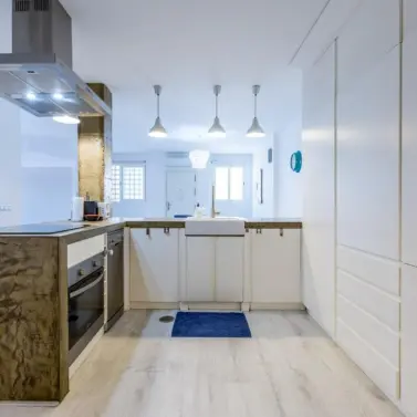 Продажа апартаментов на среднем этаже в Nueva Andalucía