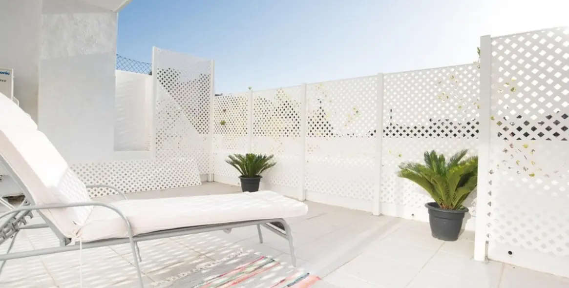 Sale of middle floor apartment in Nueva Andalucía 22