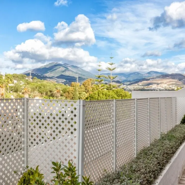 Venta de apartamento en planta media en Nueva Andalucía