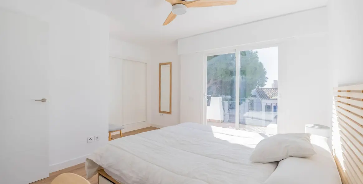 Venta de casa pareada en Calahonda 36