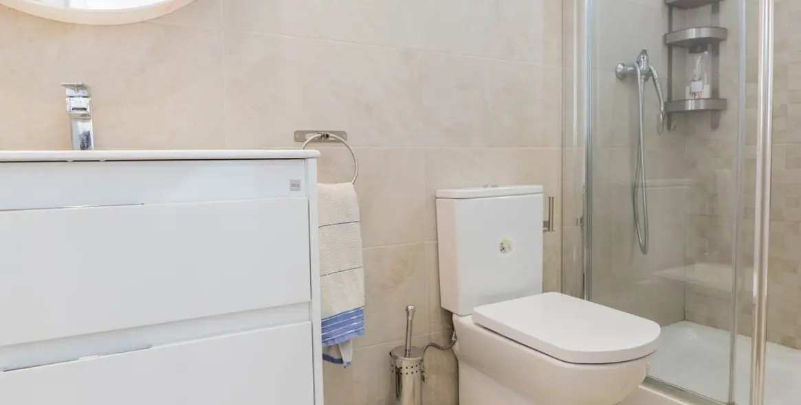 Venta de casa pareada en Calahonda 38