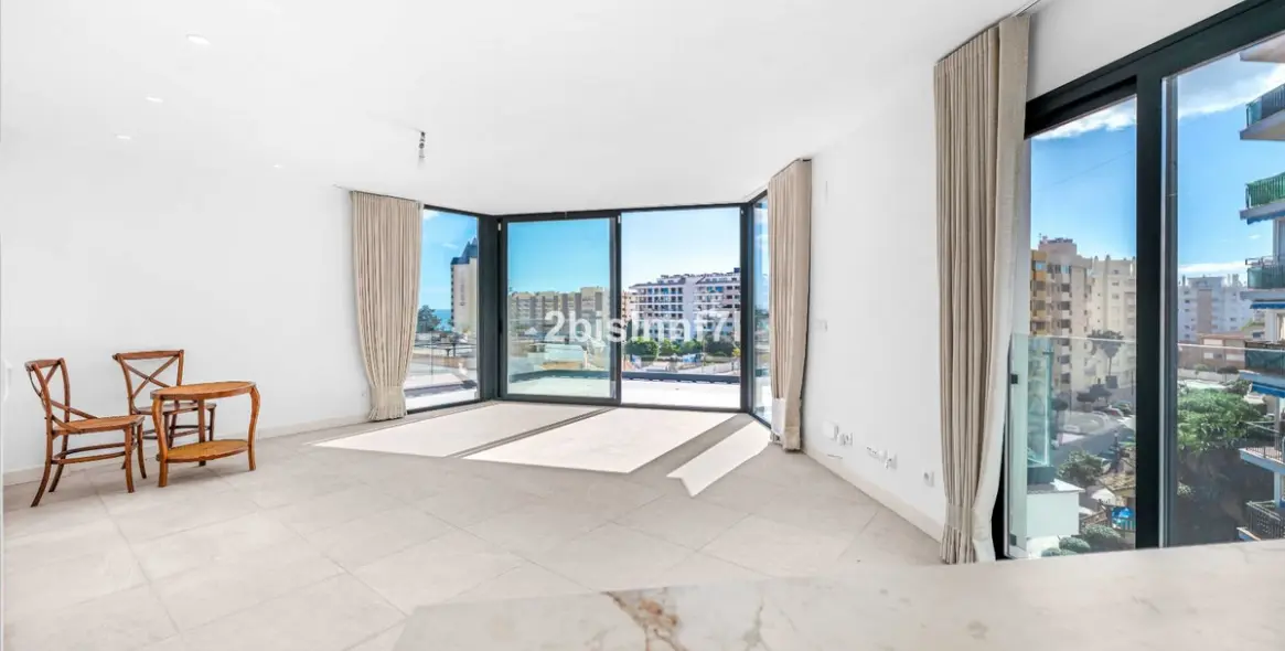 Продажа апартаментов на среднем этаже в Fuengirola 1