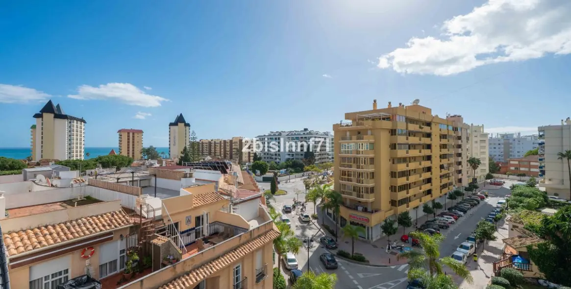 Sale of middle floor apartment in Fuengirola 20