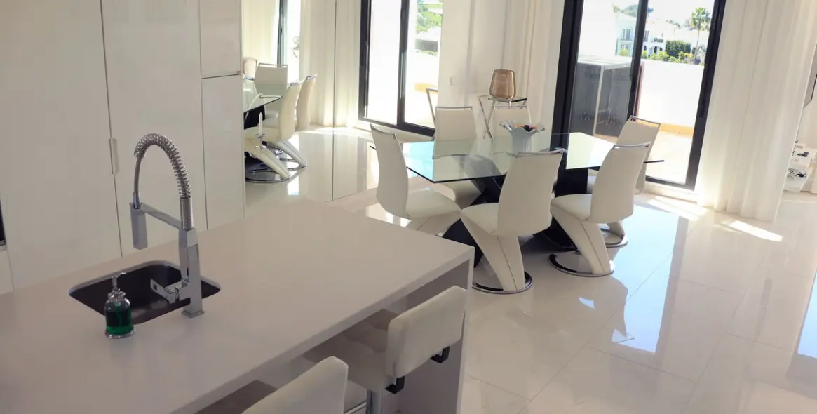 Продажа таунхауса в Estepona 4