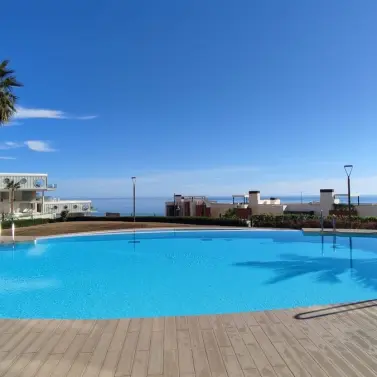 Продажа апартаментов на среднем этаже в Fuengirola