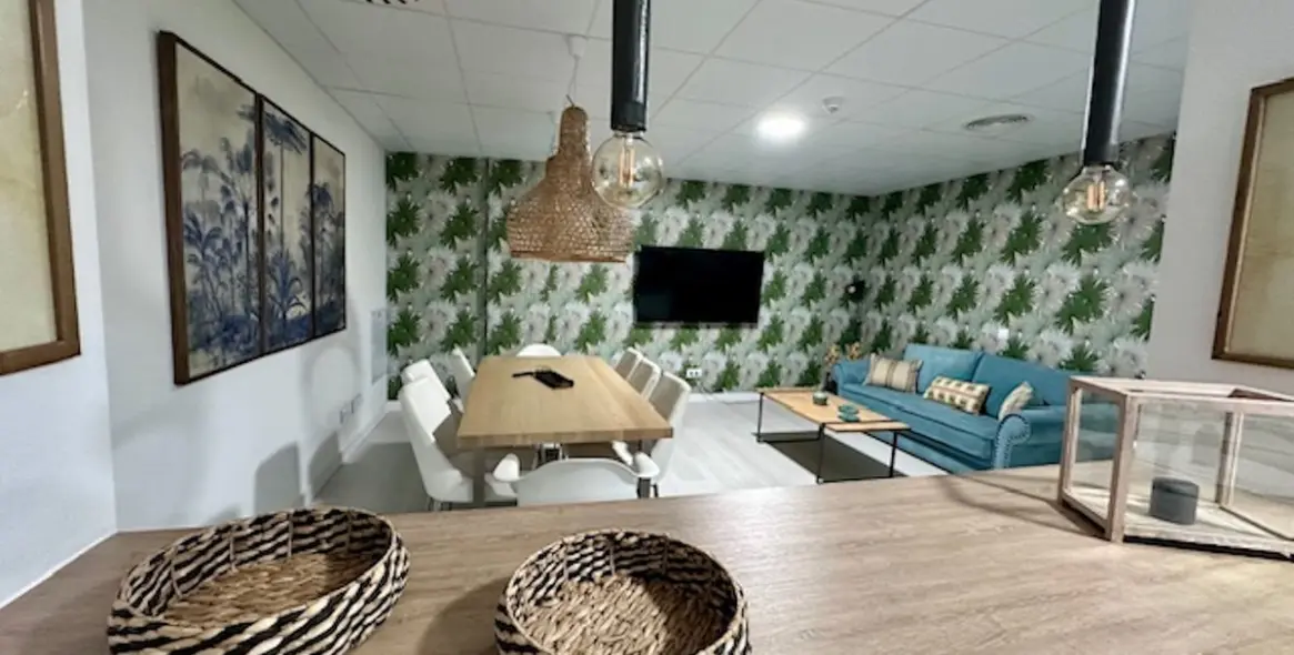 Sale of middle floor apartment in Fuengirola 39