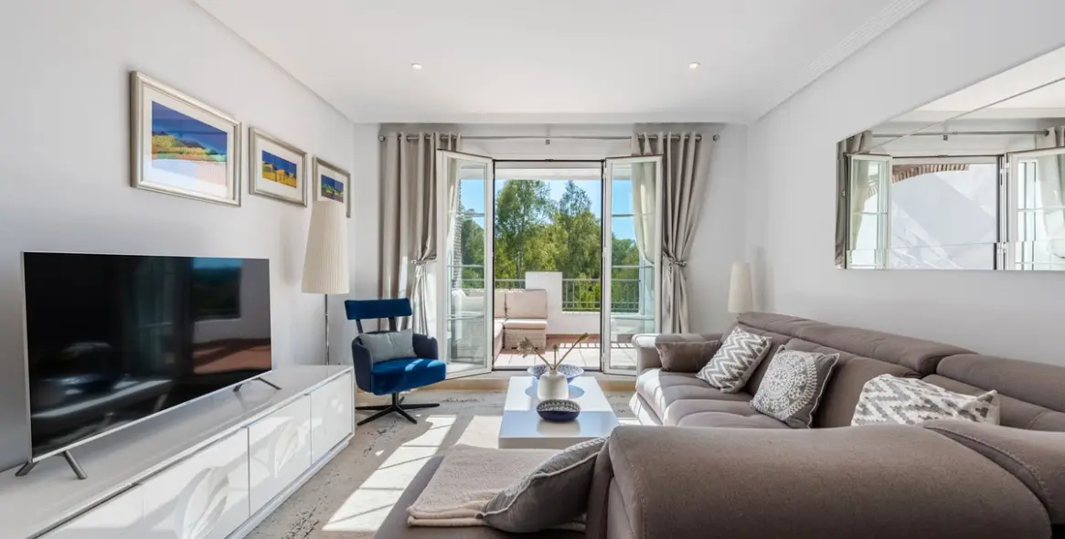 Sale of penthouse in Los Arqueros 3