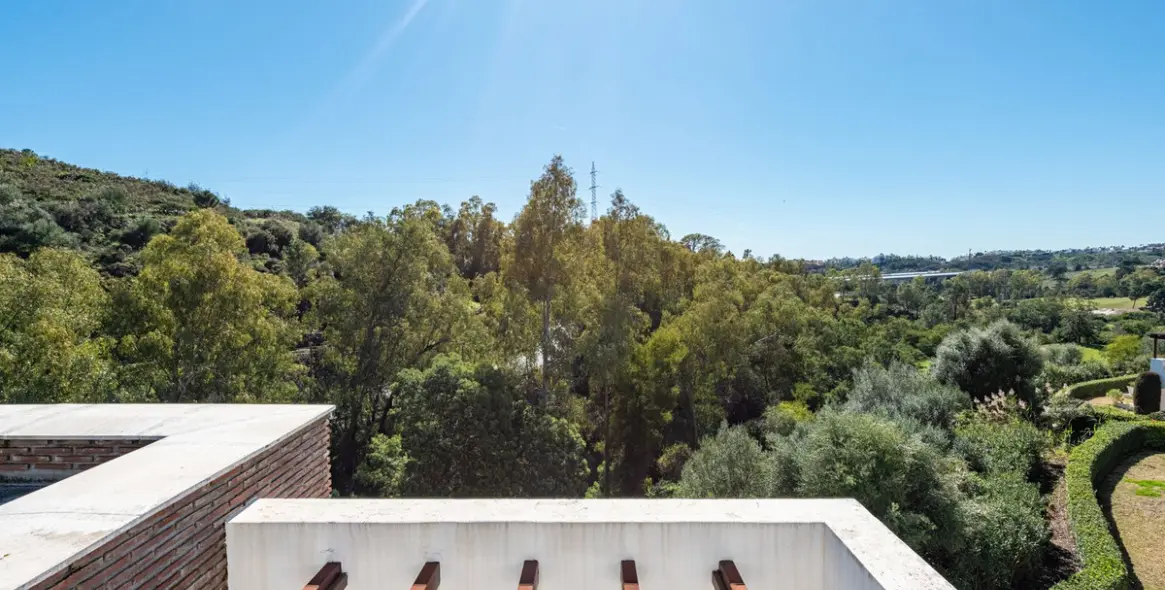 Sale of penthouse in Los Arqueros 12