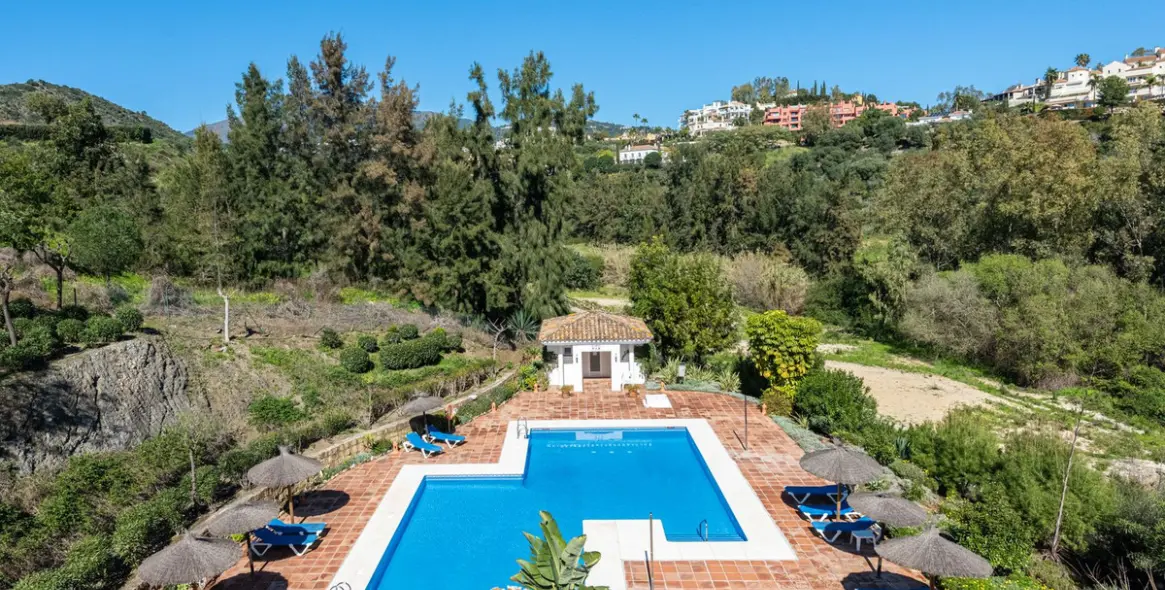 Sale of penthouse in Los Arqueros 11