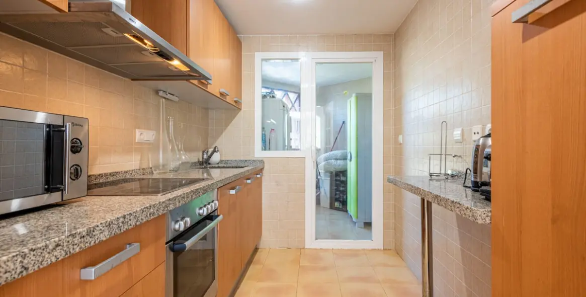 Sale of penthouse in Los Arqueros 18