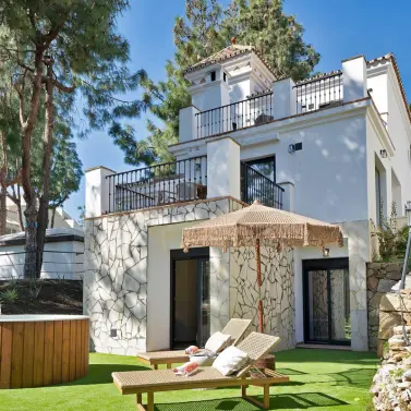 Продажа  отдельно стоящей виллы в Calahonda