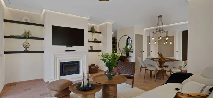 Продажа  отдельно стоящей виллы в Calahonda 1