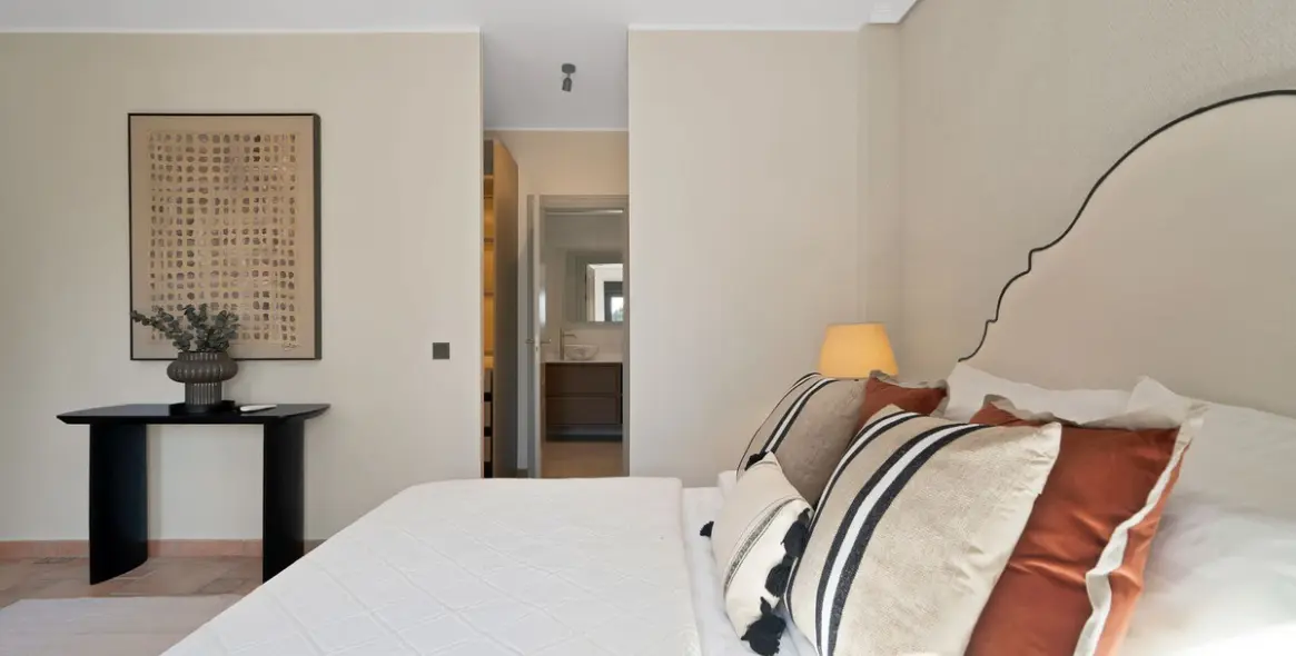 Sale of detached villa in Calahonda 18