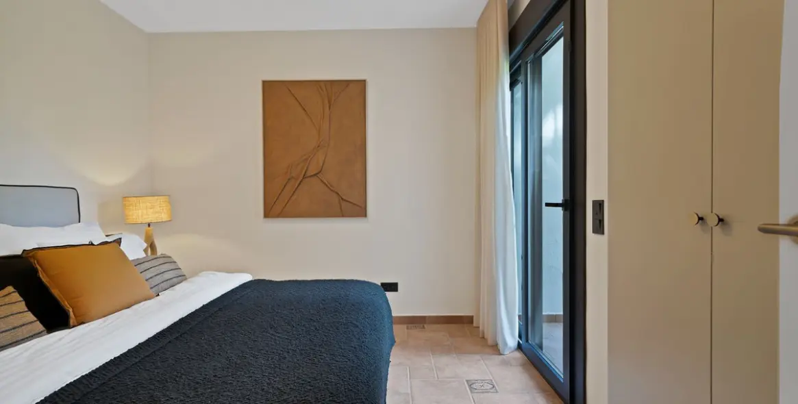 Sale of detached villa in Calahonda 31