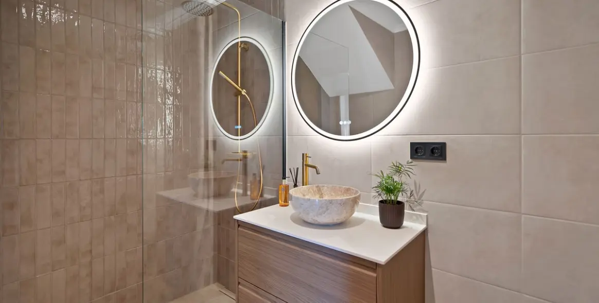 Sale of detached villa in Calahonda 33