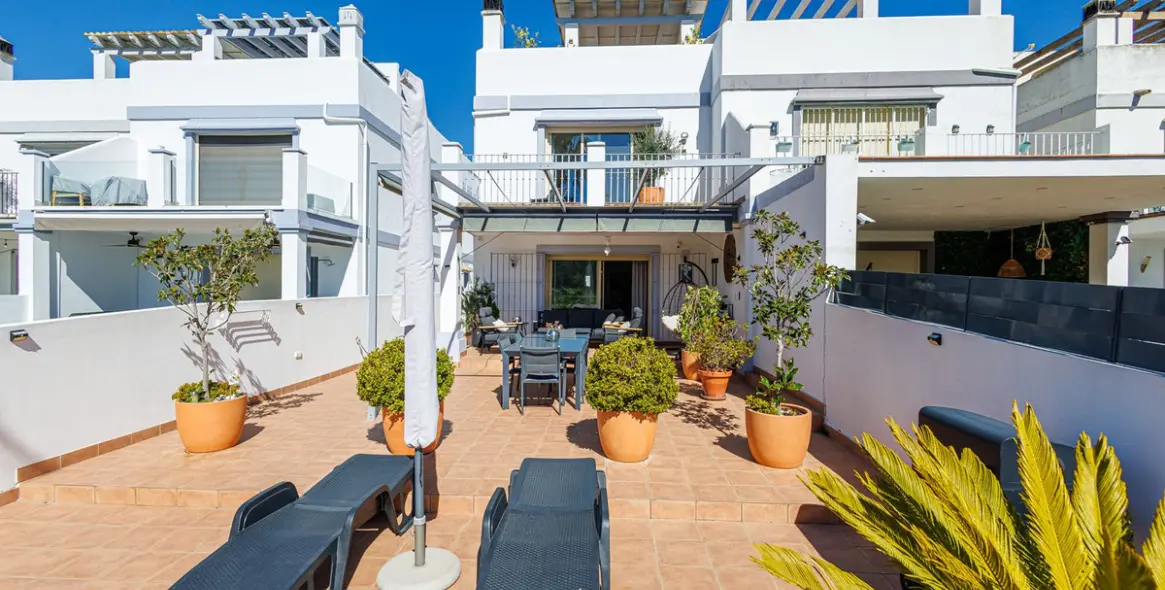 Продажа таунхауса в Estepona 12
