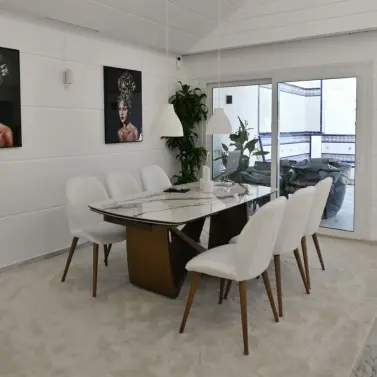 Продажа дома на две семьи в Calahonda