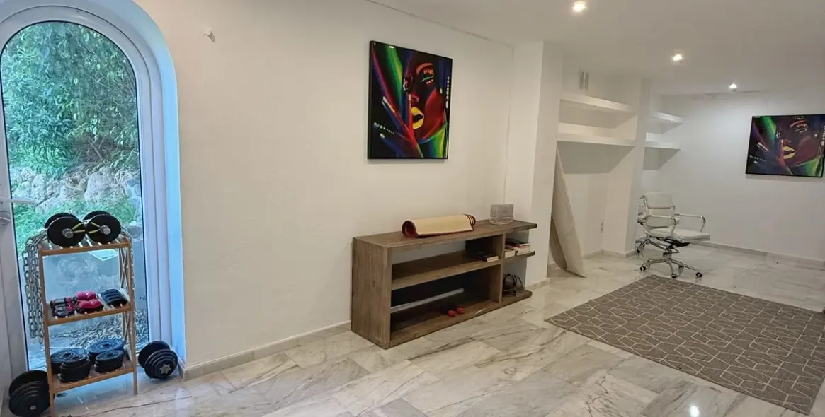 Sale of semi-detached house in Calahonda 18