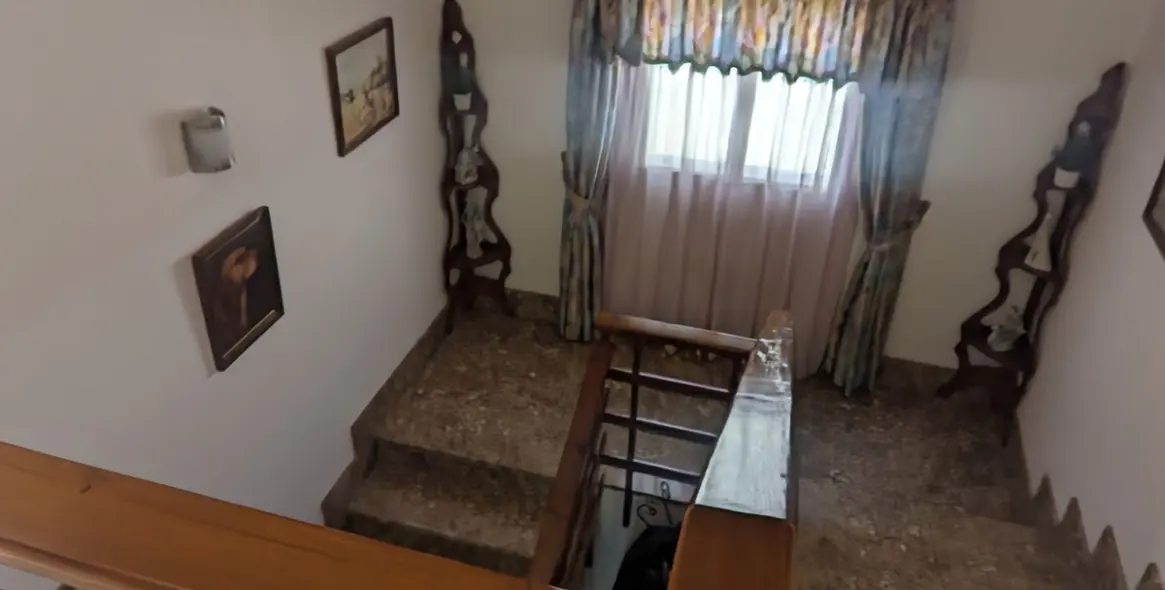 Продажа  отдельно стоящей виллы в Alhaurín de la Torre 40