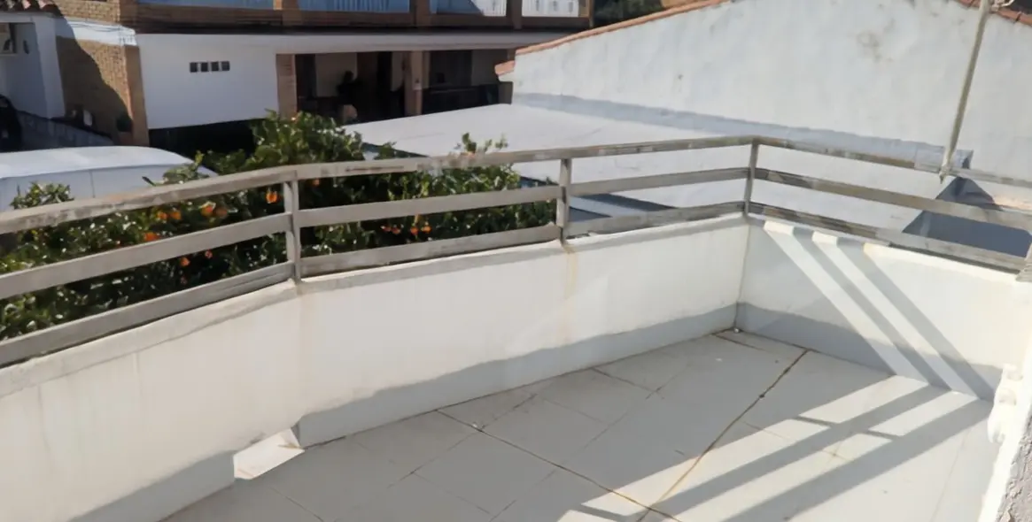 Продажа  отдельно стоящей виллы в Alhaurín de la Torre 56