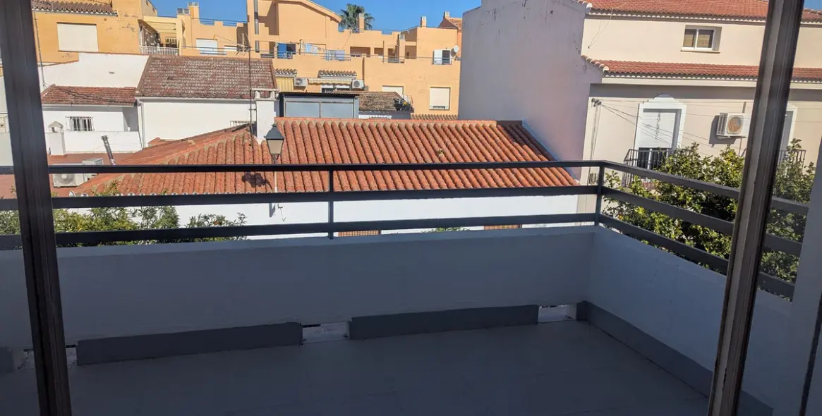 Продажа  отдельно стоящей виллы в Alhaurín de la Torre 59