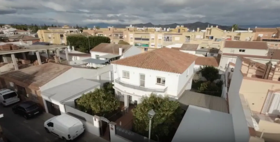 Продажа  отдельно стоящей виллы в Alhaurín de la Torre 81