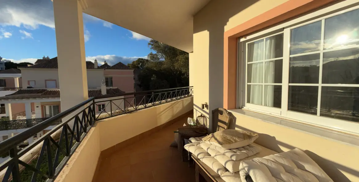 Venta de ático dúplex en Nueva Andalucía 14