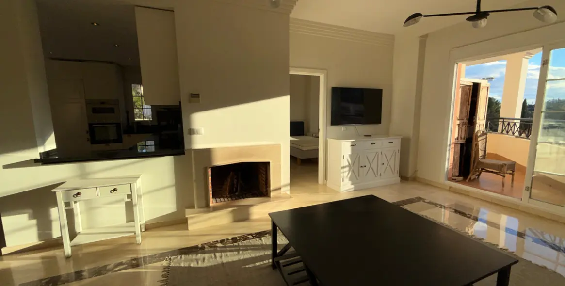 Venta de ático dúplex en Nueva Andalucía 6