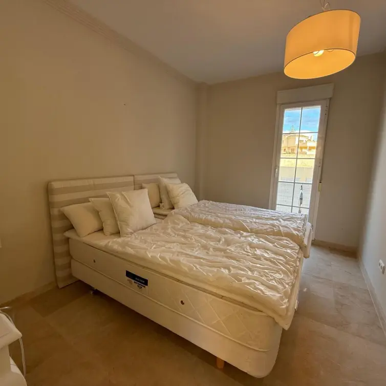 Sale of penthouse duplex in Nueva Andalucía