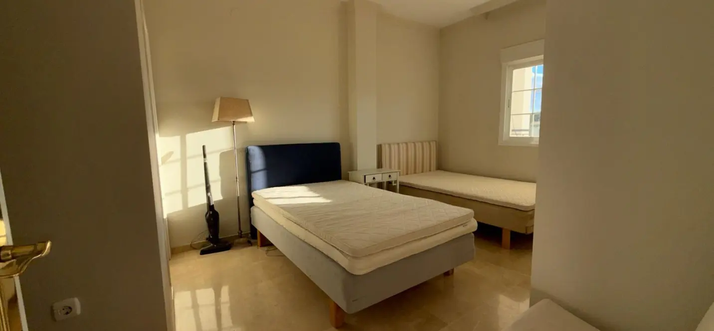 Sale of penthouse duplex in Nueva Andalucía 4