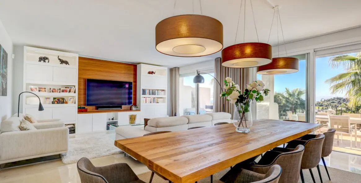 Продажа двухуровневого пентхауса в Benahavís 13