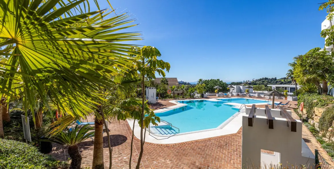 Продажа двухуровневого пентхауса в Benahavís 45