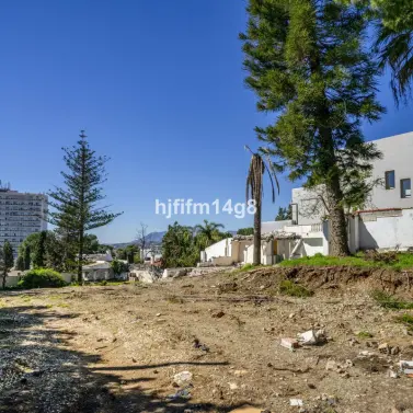 Venta de parcela residencial en Nueva Andalucía