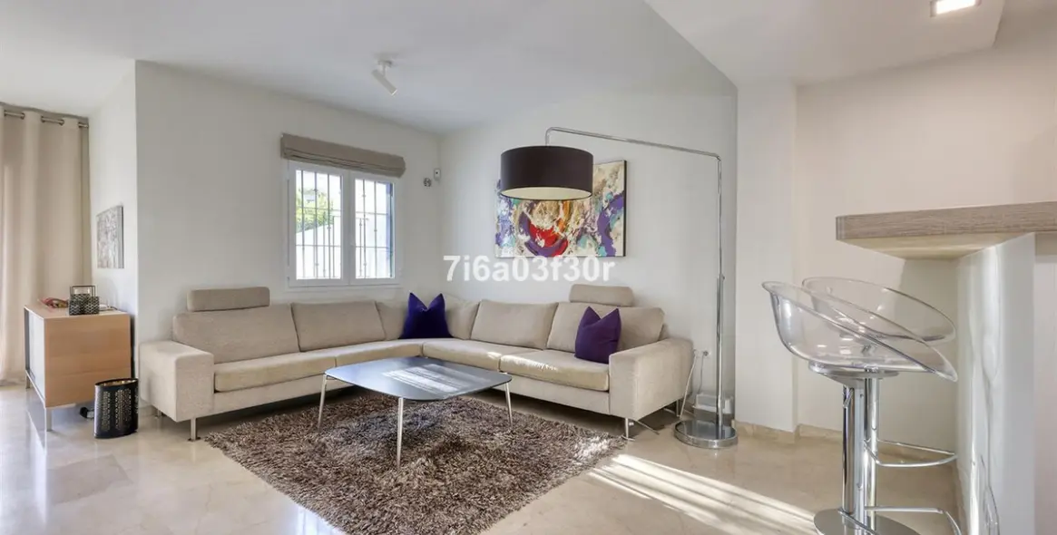 Sale of townhouse in San Pedro de Alcántara 3